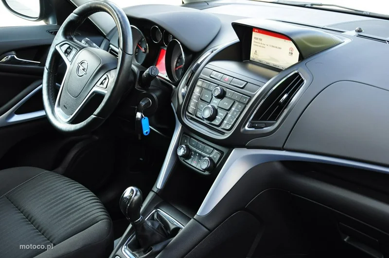 Opel Zafira C Tourer 29