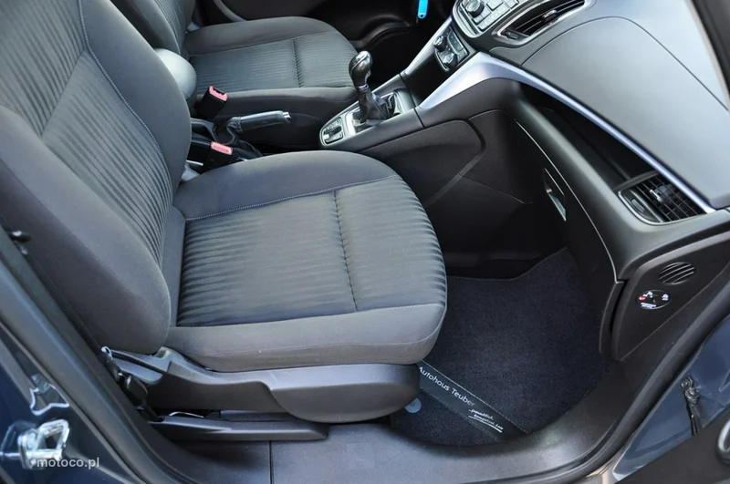 Opel Zafira C Tourer 30