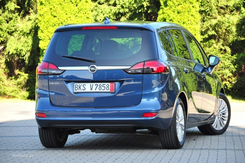 Opel Zafira C Tourer 13