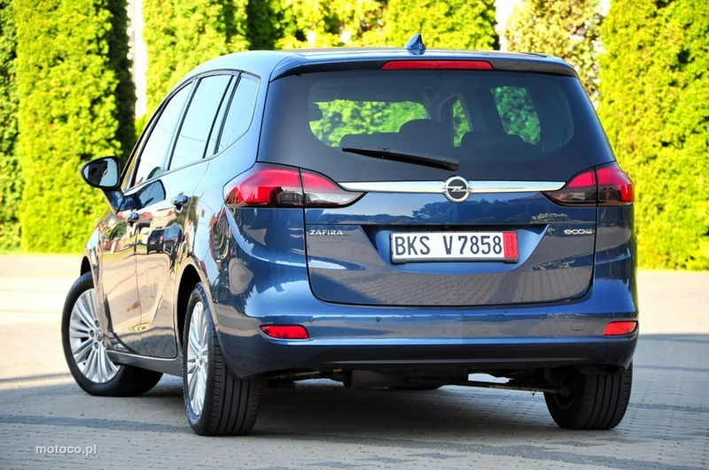 Opel Zafira C Tourer 19