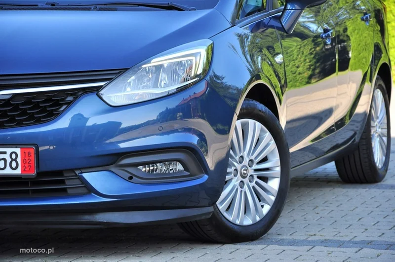 Opel Zafira C Tourer 6