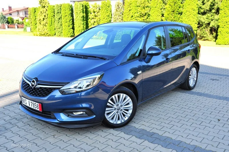 Opel Zafira C Tourer 7