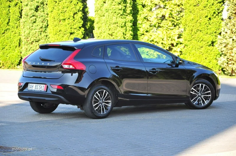 Volvo V40 15