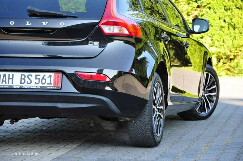 Volvo V40 17