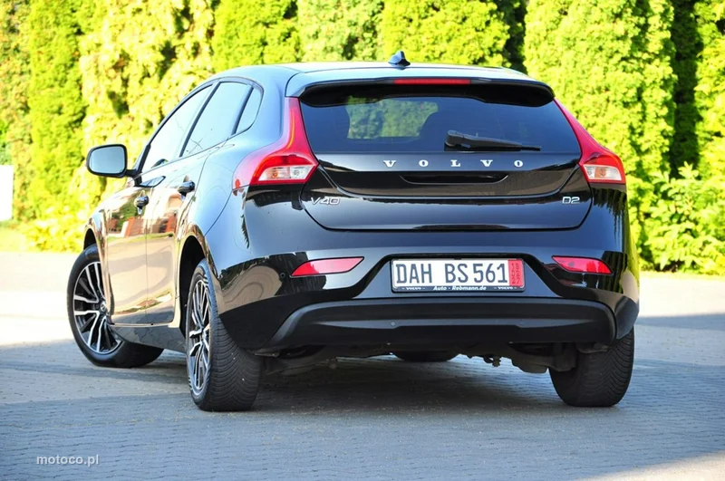 Volvo V40 19