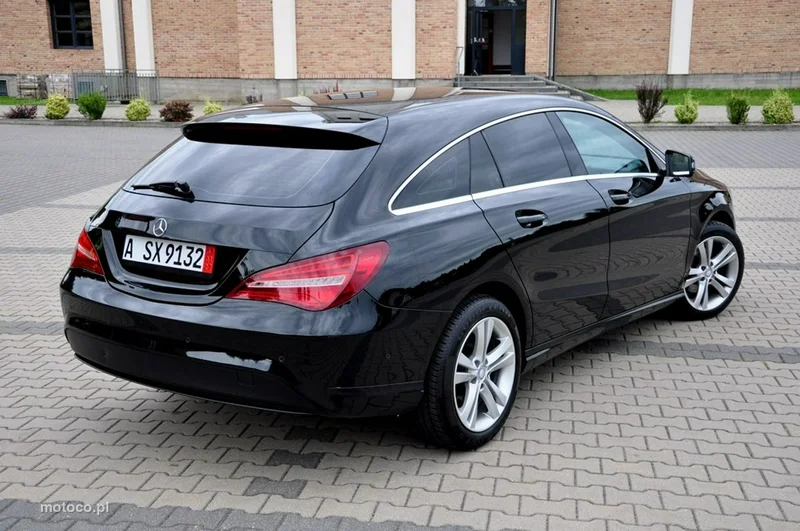 Mercedes-Benz CLA C117 CLA 180 13