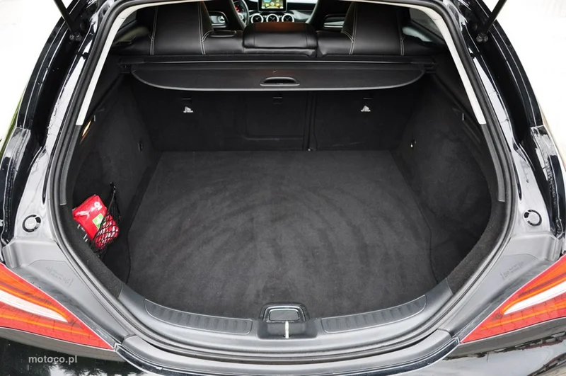 Mercedes-Benz CLA C117 CLA 180 25