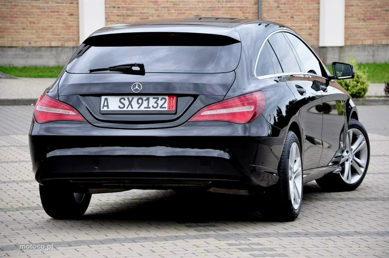 Mercedes-Benz CLA C117 CLA 180 8