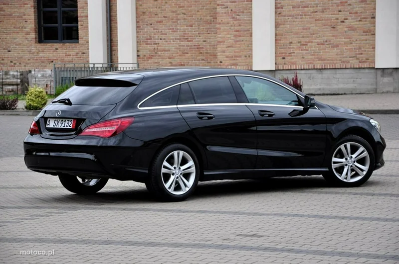Mercedes-Benz CLA C117 CLA 180 10