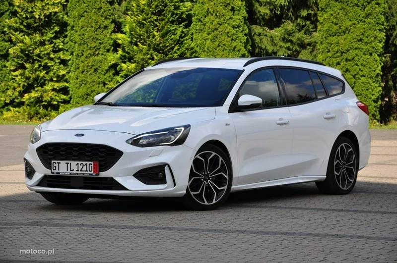 Ford Focus IV 3