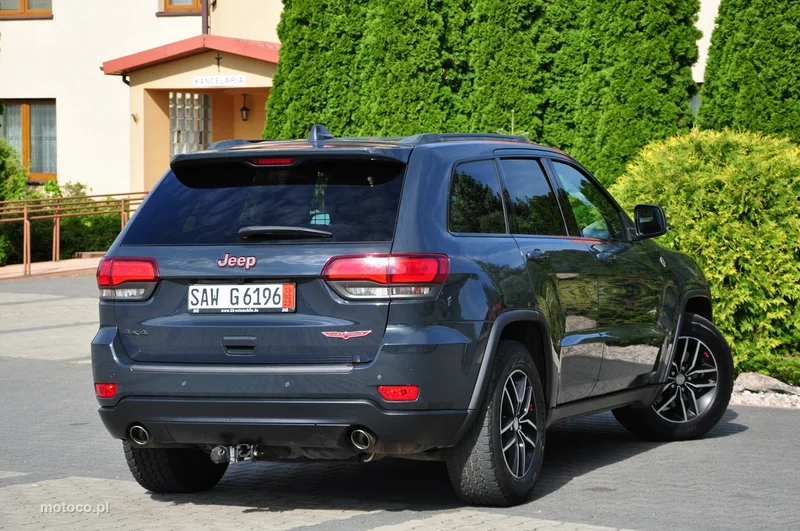 Jeep Grand Cherokee 14