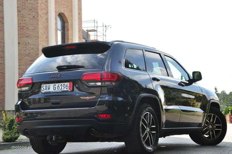 Jeep Grand Cherokee 16