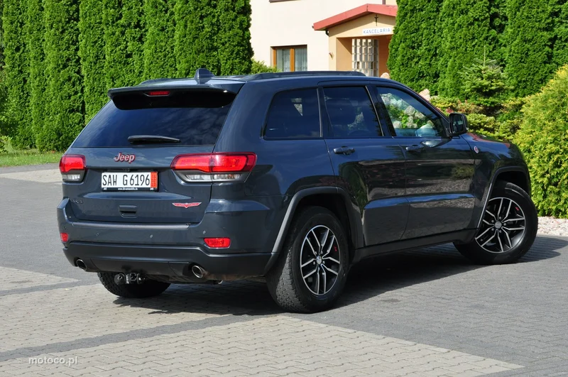 Jeep Grand Cherokee 19