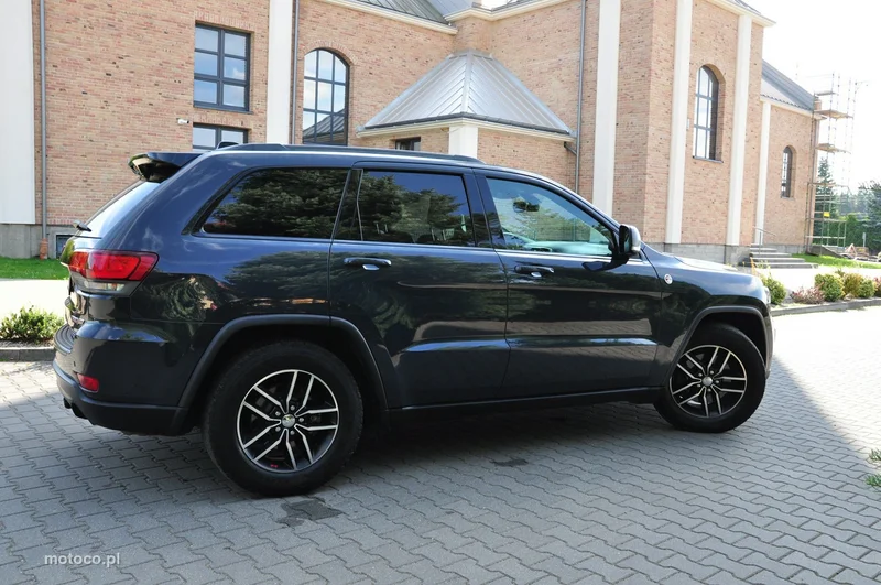 Jeep Grand Cherokee 20