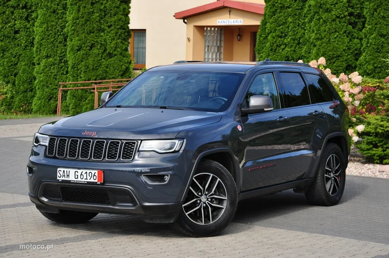 Jeep Grand Cherokee 24