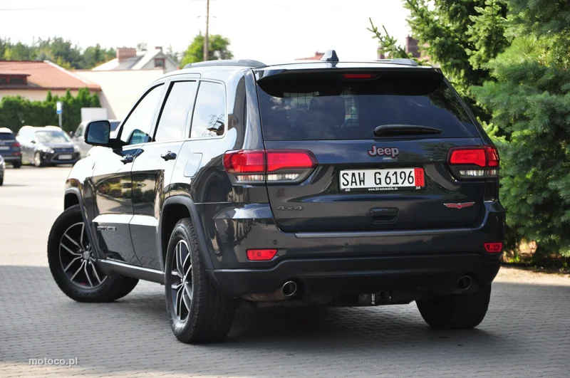 Jeep Grand Cherokee 9