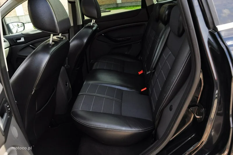 Ford Kuga II 28