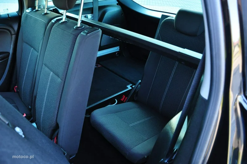 Opel Zafira C Tourer 25