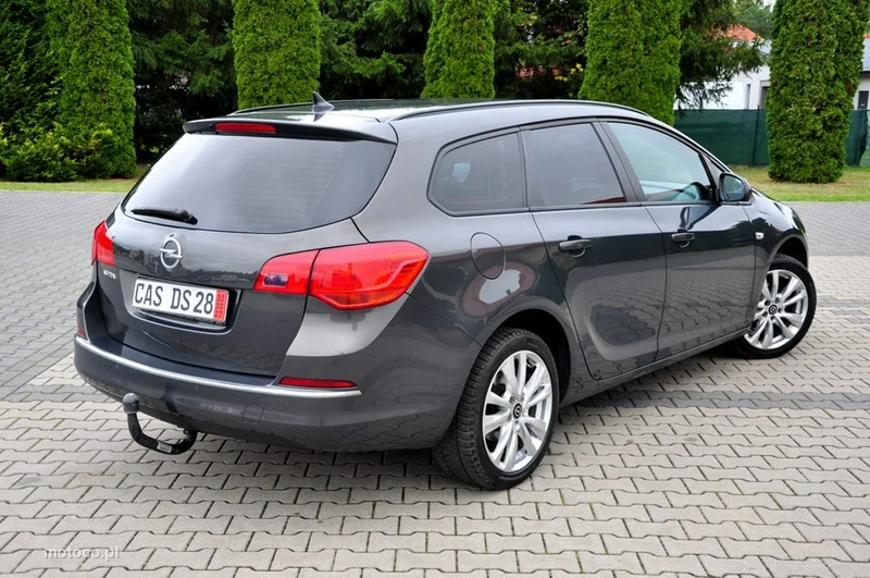 Opel Astra J 18