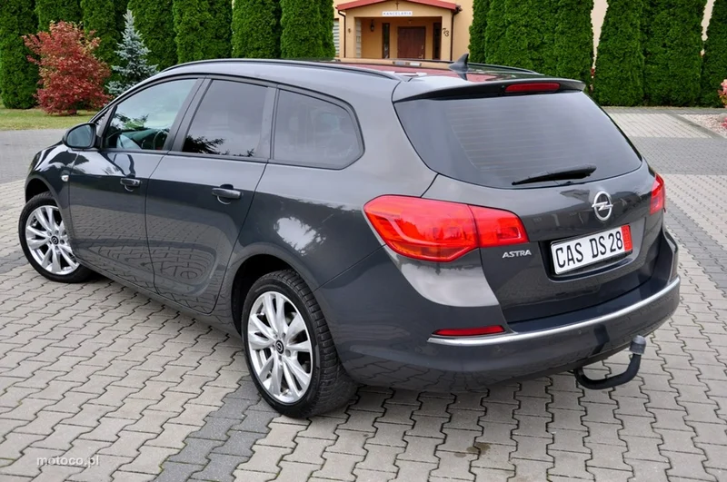 Opel Astra J 23