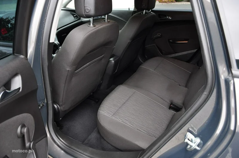 Opel Astra J 24