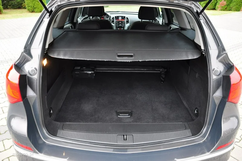 Opel Astra J 25