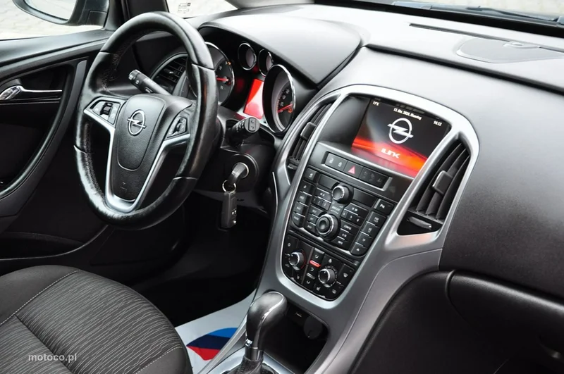 Opel Astra J 27