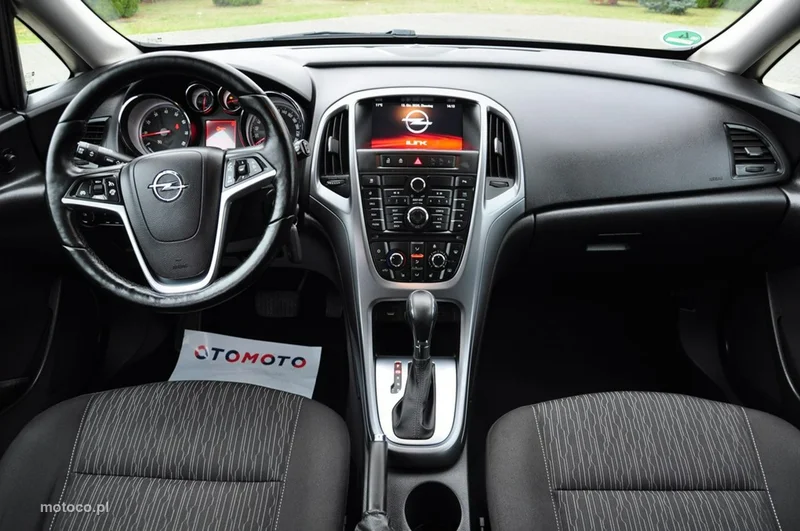 Opel Astra J 30