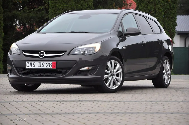 Opel Astra J 5