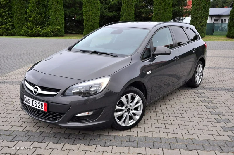 Opel Astra J 7
