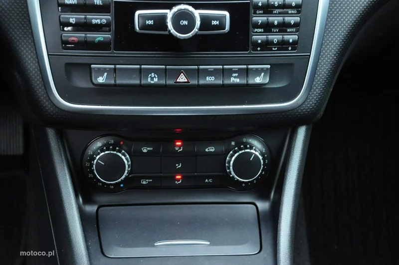Mercedes-Benz Klasa A W176 A 180 33