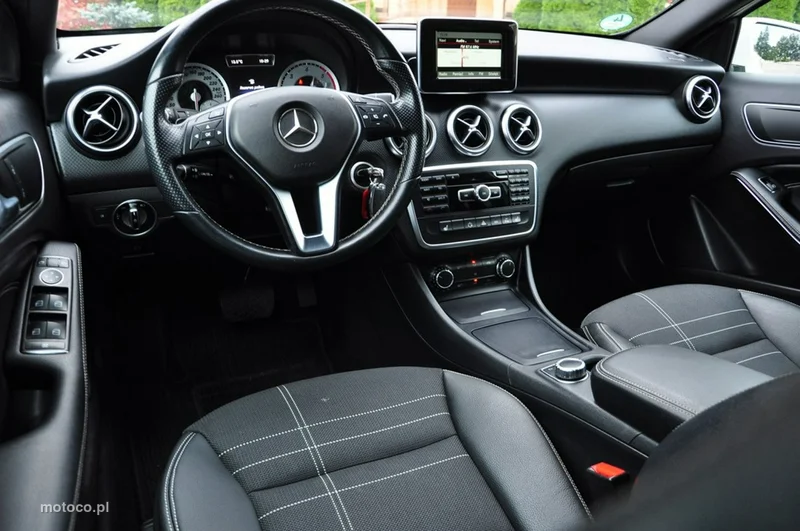 Mercedes-Benz Klasa A W176 A 180 35