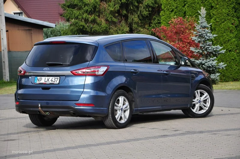 Ford S-Max II 14