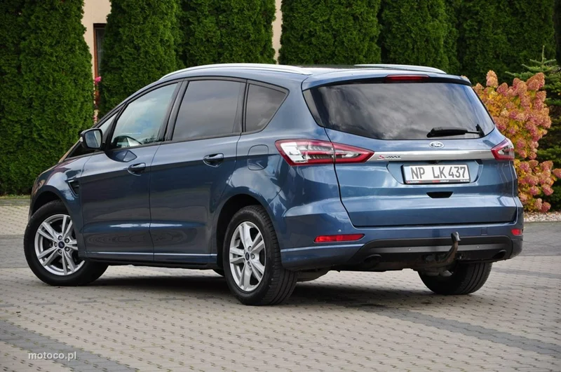 Ford S-Max II 20
