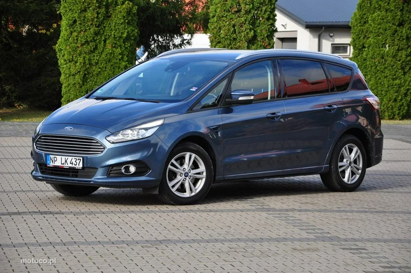 Ford S-Max II 4