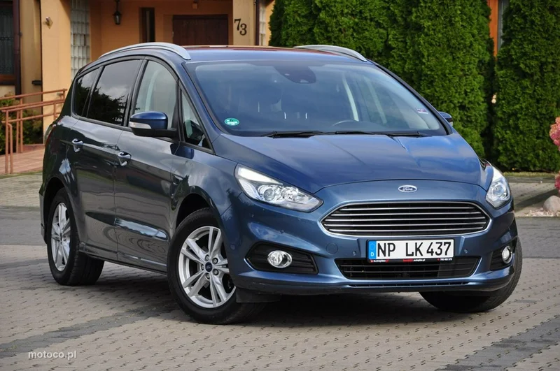 Ford S-Max II 8