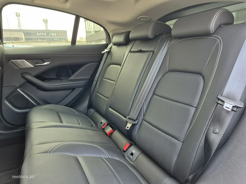 Jaguar I-Pace 23