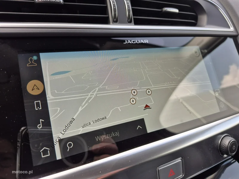 Jaguar I-Pace 38