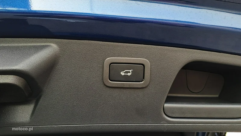 Jaguar E-Pace 38