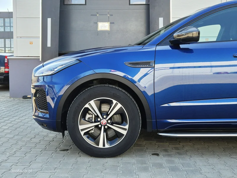 Jaguar E-Pace 6
