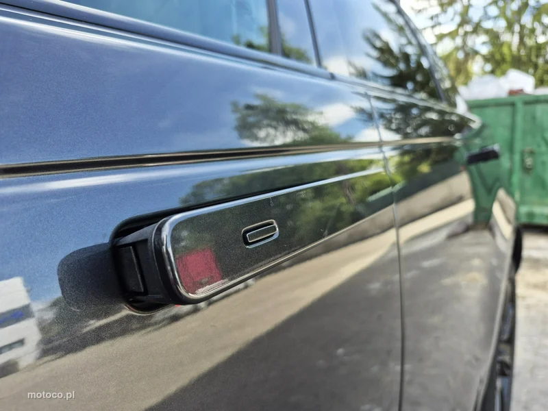 Land Rover Range Rover Velar 16