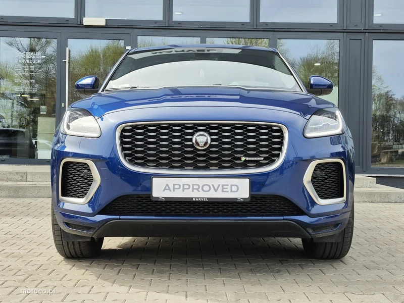 Jaguar E-Pace 3