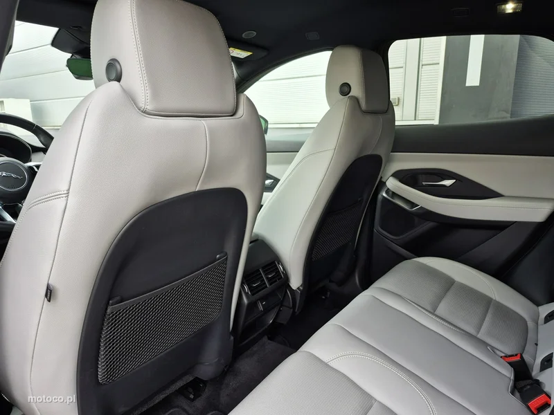 Jaguar E-Pace 22