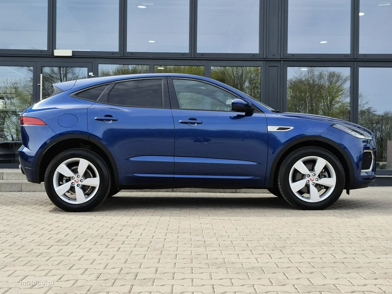 Jaguar E-Pace 5