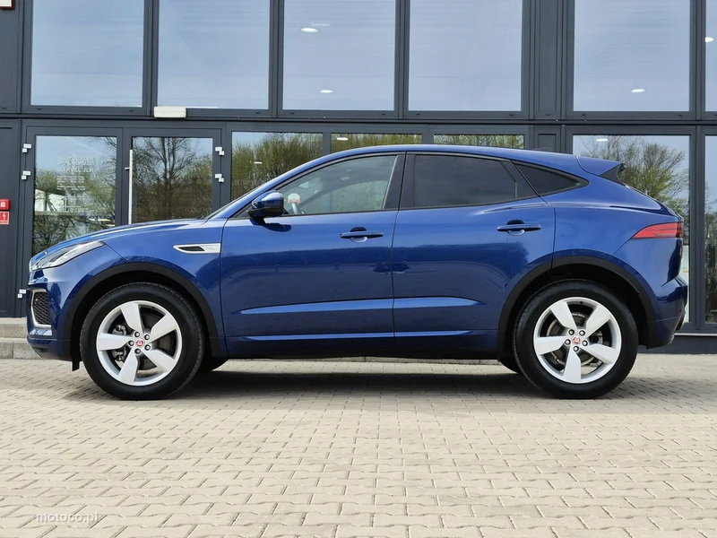 Jaguar E-Pace 6