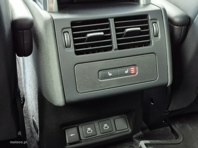 Land Rover Discovery 26