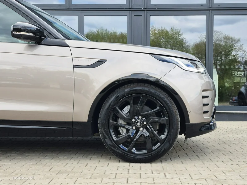 Land Rover Discovery 8