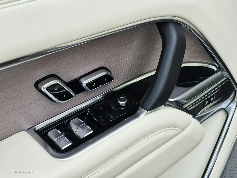 Land Rover Range Rover 17