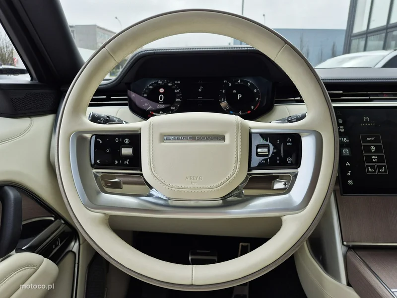 Land Rover Range Rover 26