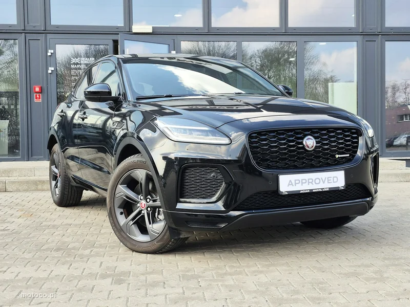 Jaguar E-Pace 4